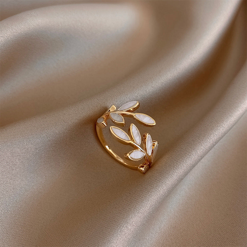 Pure - Vit Opalblad Justerbar Ring